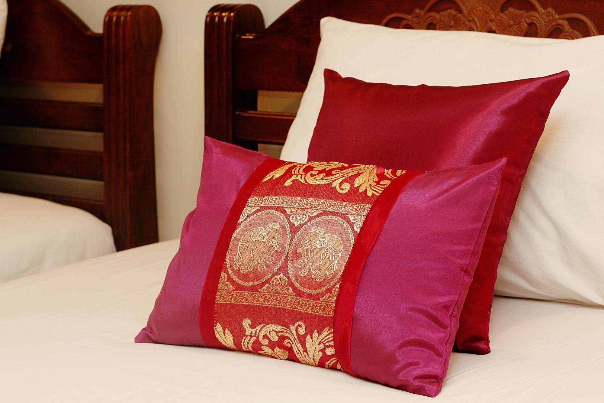 Sky Silk Decoration House Hotell Patong Eksteriør bilde